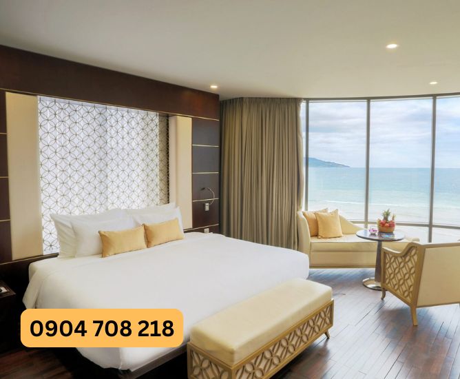 holiday beach đà nẵng