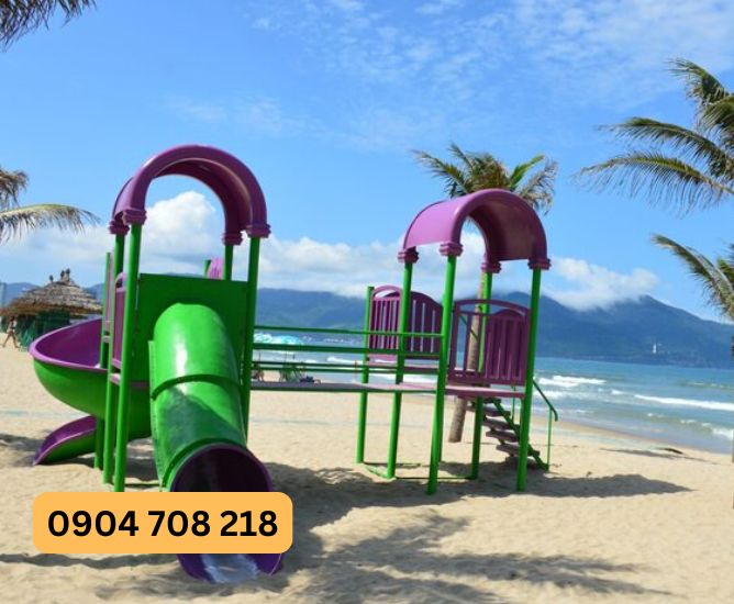 holiday beach danang