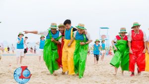trò chơi team building bãi biển